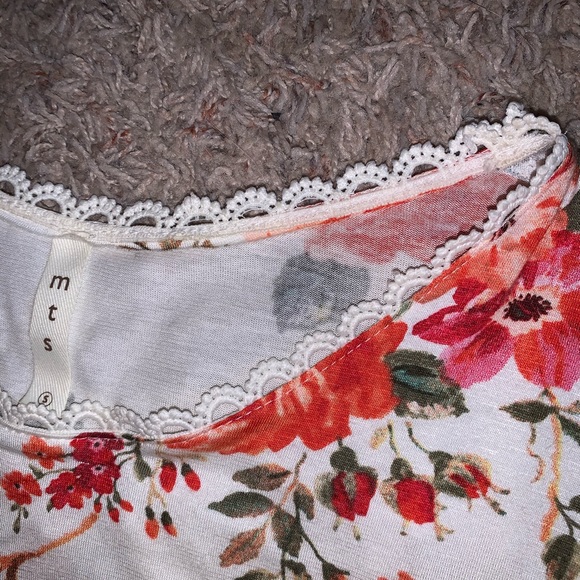 Boutique Shirt - Picture 5 of 5